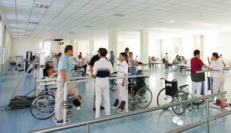 如何成为一名专业的养老护理员？—实操指南与经验分享
